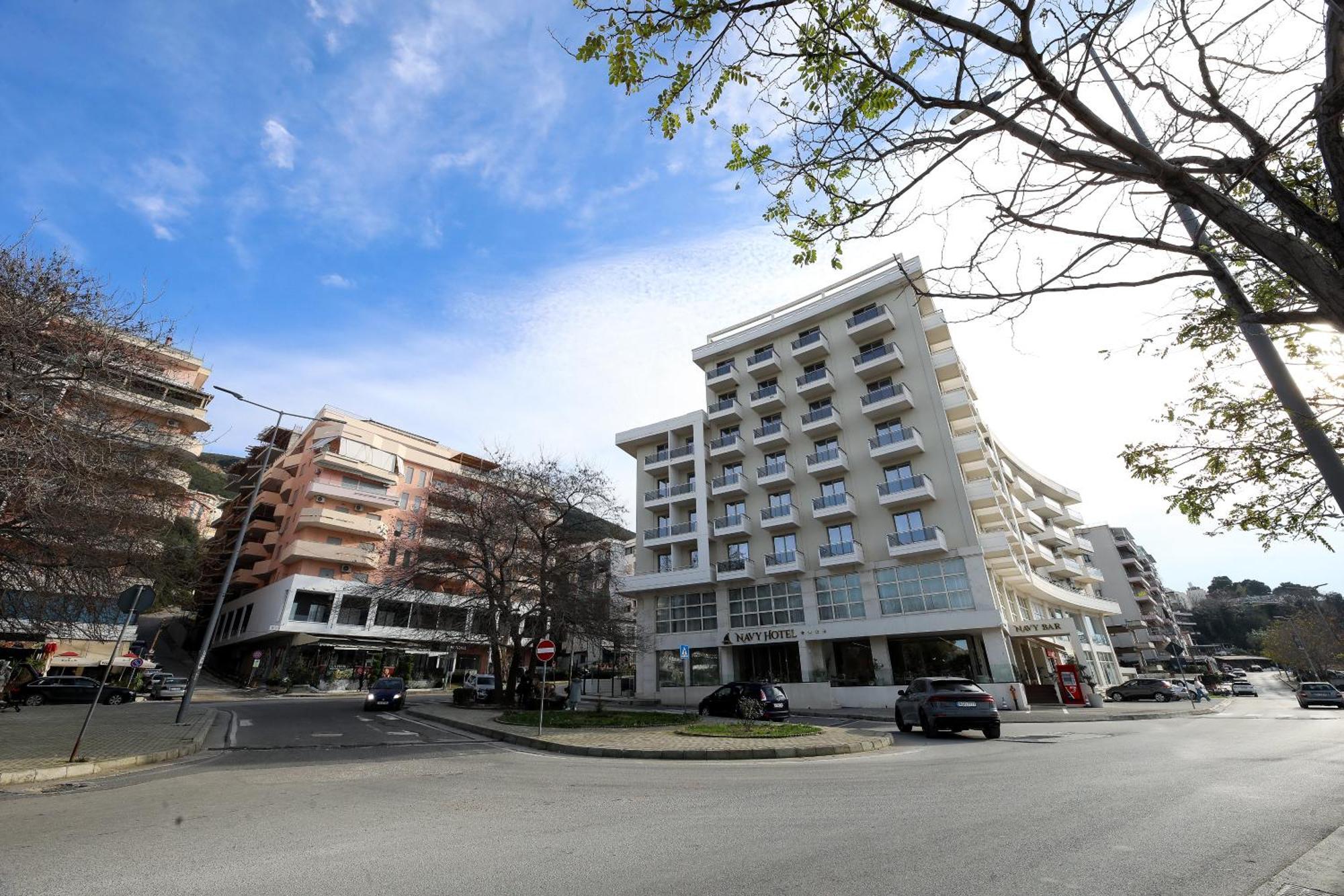 H&M Hotel Vlorë 外观 照片